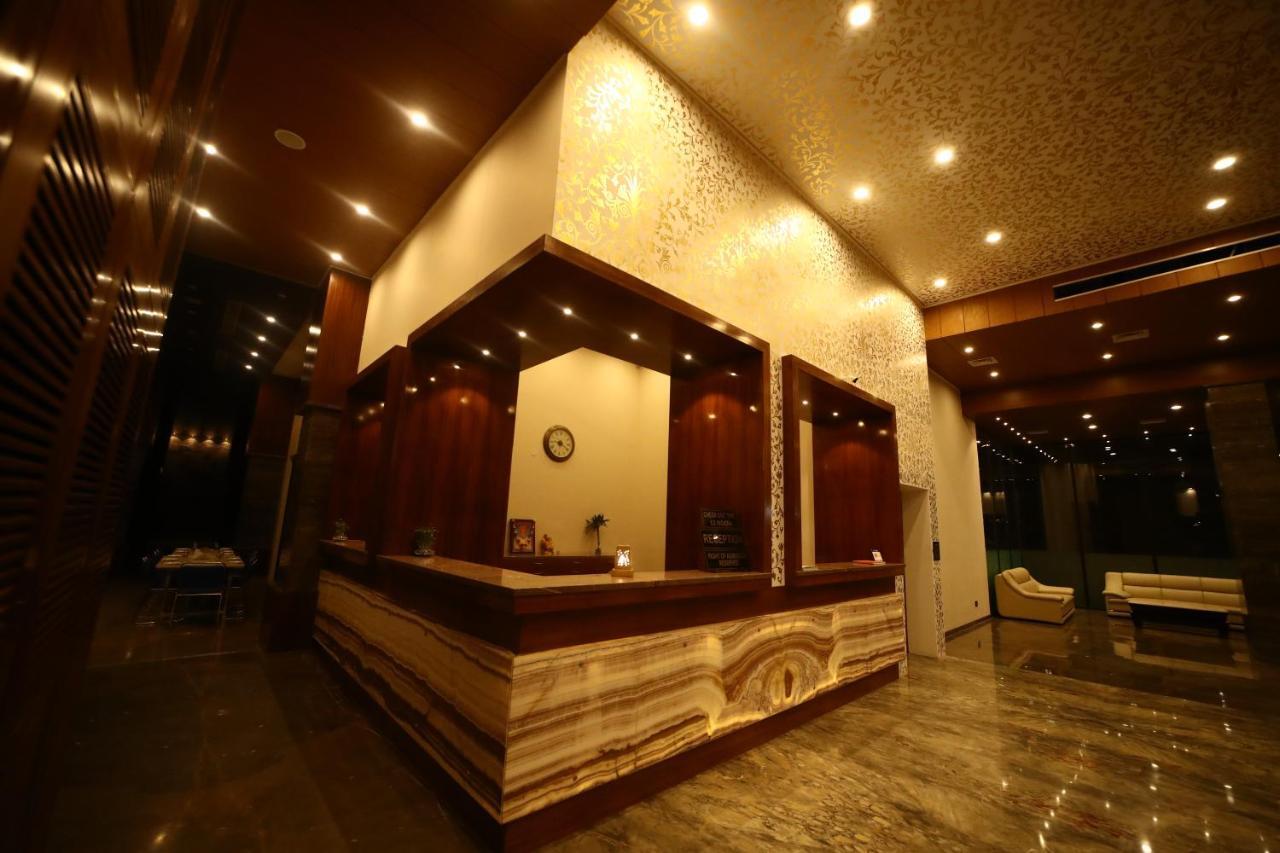 Park Avenue And Resorts Sikar Esterno foto